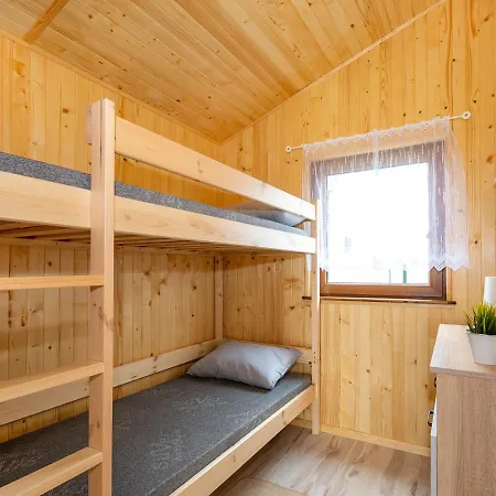 Pod Wzgorzem Holiday park